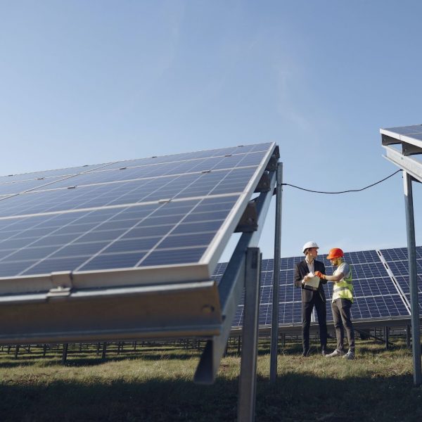 Saint-Gobain and TotalEnergies sign a new long-term solar power supply agreement